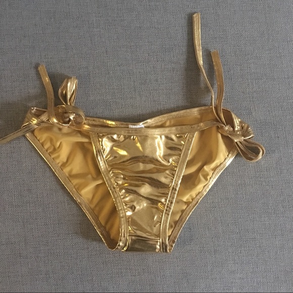 Gold Bikini - Picture 2 of 6